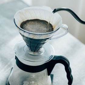 Hario – V60 Craft Coffee Maker – dripper + server + filters
